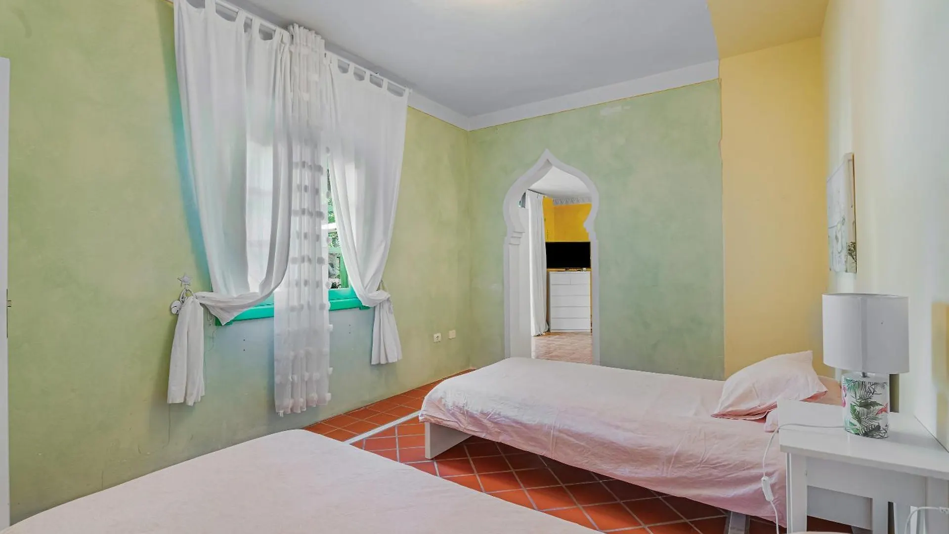 Villa Colliure 阿德耶