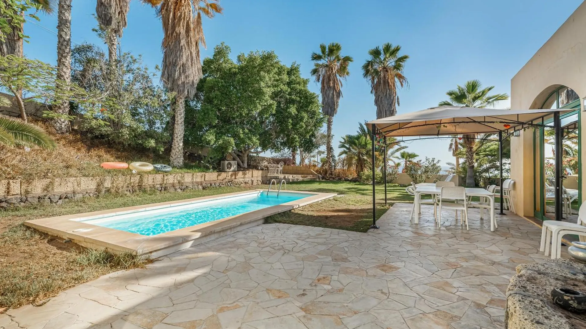 Villa Colliure 阿德耶